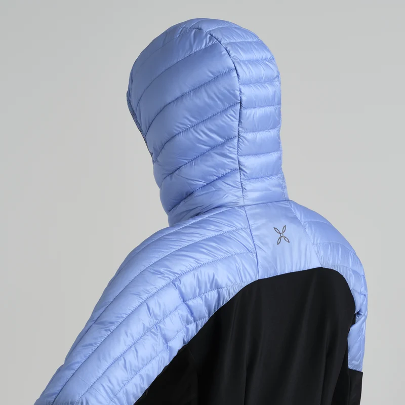 PEAK HYBRID HOODED JACKET WOM.