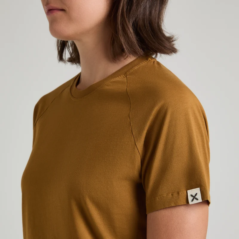 MINIMAL LOGO T-SHIRT WOMAN