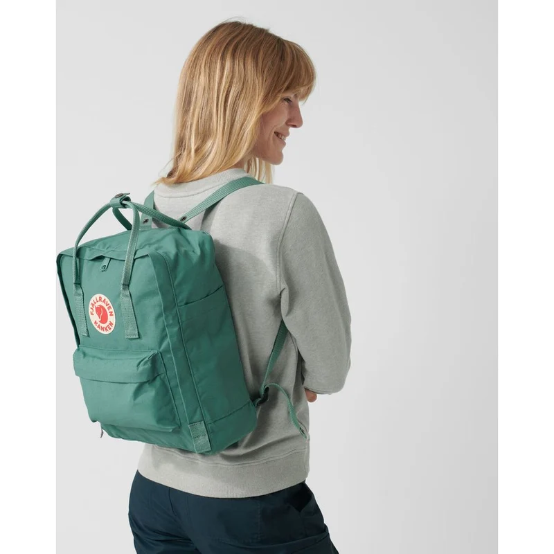 Fjällräven Kånken Rucksack frost green