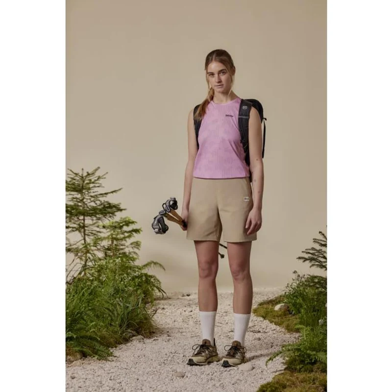 Maloja KapelaM. Women magnolia