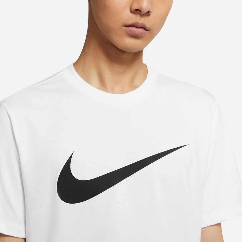 NIKE Swoosh T-Shirt kurzärmelig, atmungsaktiv