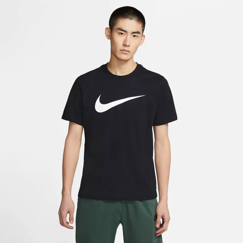 NIKE Swoosh T-Shirt kurzärmelig, atmungsaktiv
