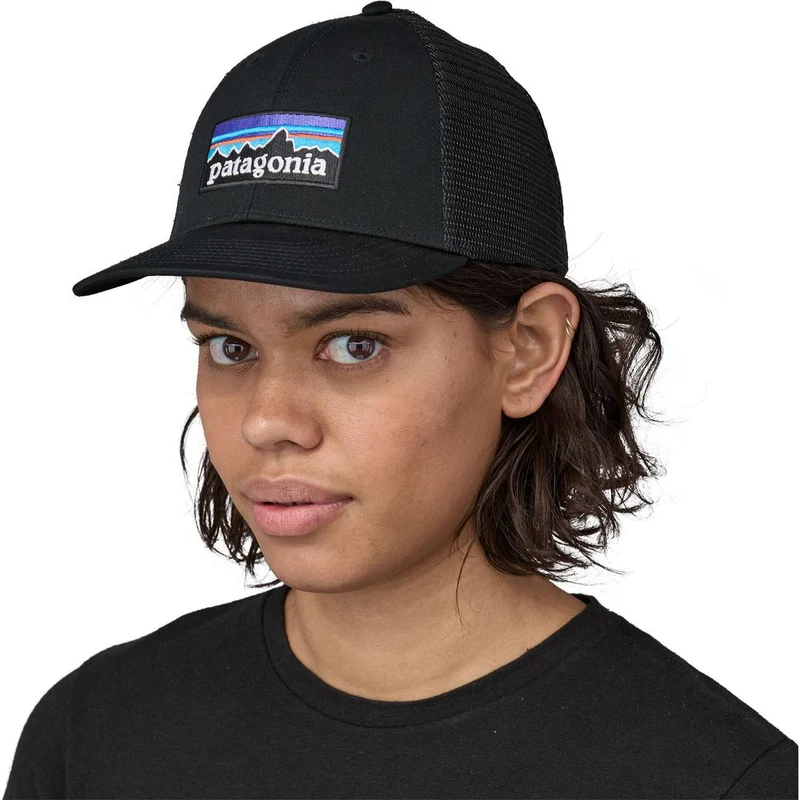 Patagonia P-6 Logo Lopro Trucker Cap black