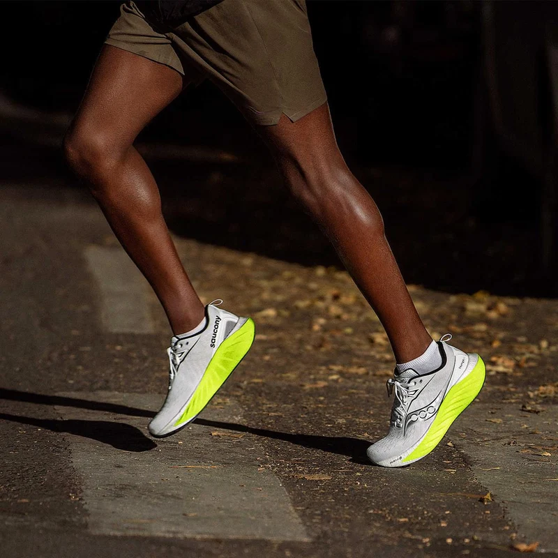 Saucony Triumph 22 Men white citron