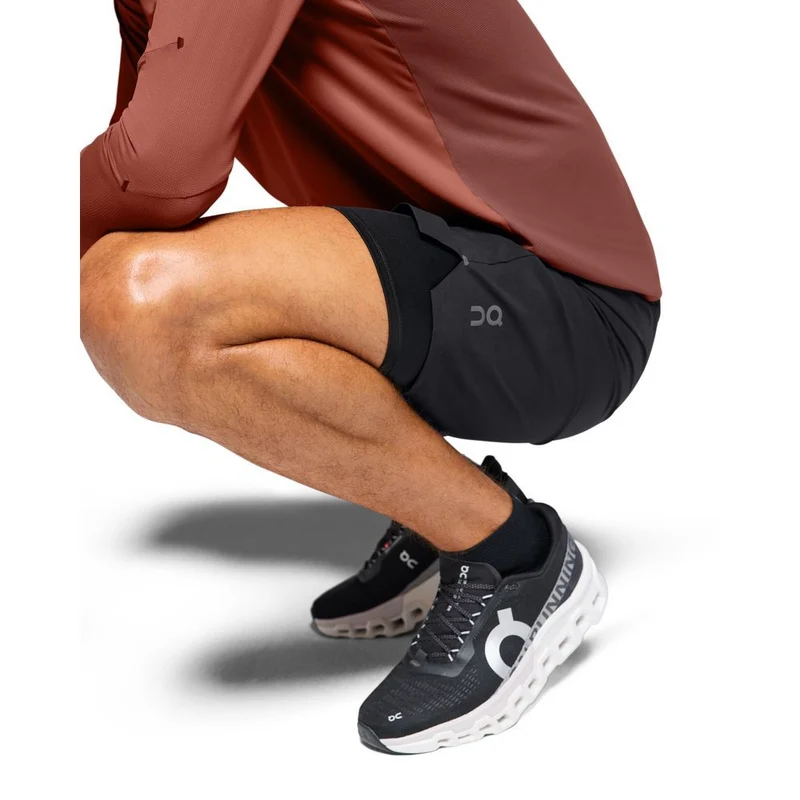 On Performance Hybrid Short black Laufhose