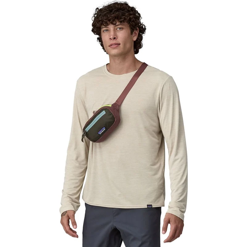 Patagonia Ultralight Black Hole Mini Hip Pack patchwork: pine needle green