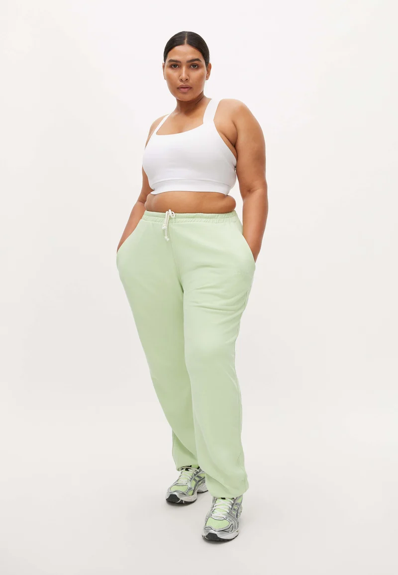 ROEHNISCH Iconic Sweatpants – Sporthose 100% Baumwolle