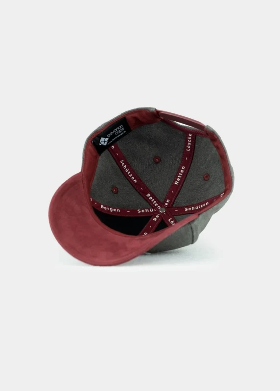BAVARIAN CAPS Feuerwehr Curved Cap mit Metallbadge