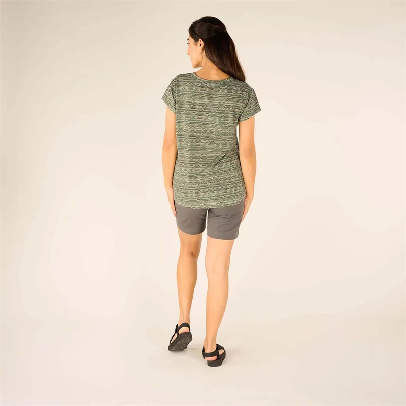Sherpa Neha V-Neck Tee evergreen tribal