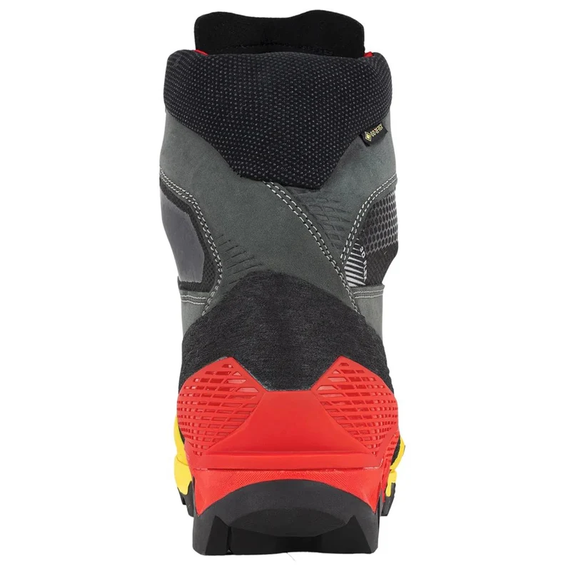 La Sportiva Aequilibrim LT GTX black yellow